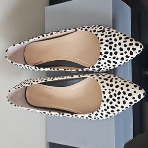 Vionic Lena Spot Shoes